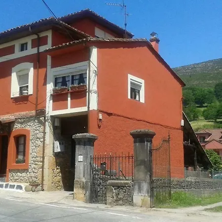 Miyares casa rural * Miyares